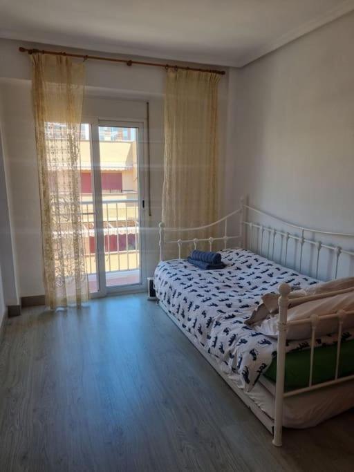 Lovely Three-Bedroom Apartment In Puerto De Sagunt Sagunto Eksteriør bilde